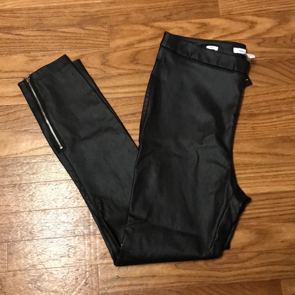 Nine West Pants - NWT Nine West Vegan Leather Skinny Pants
